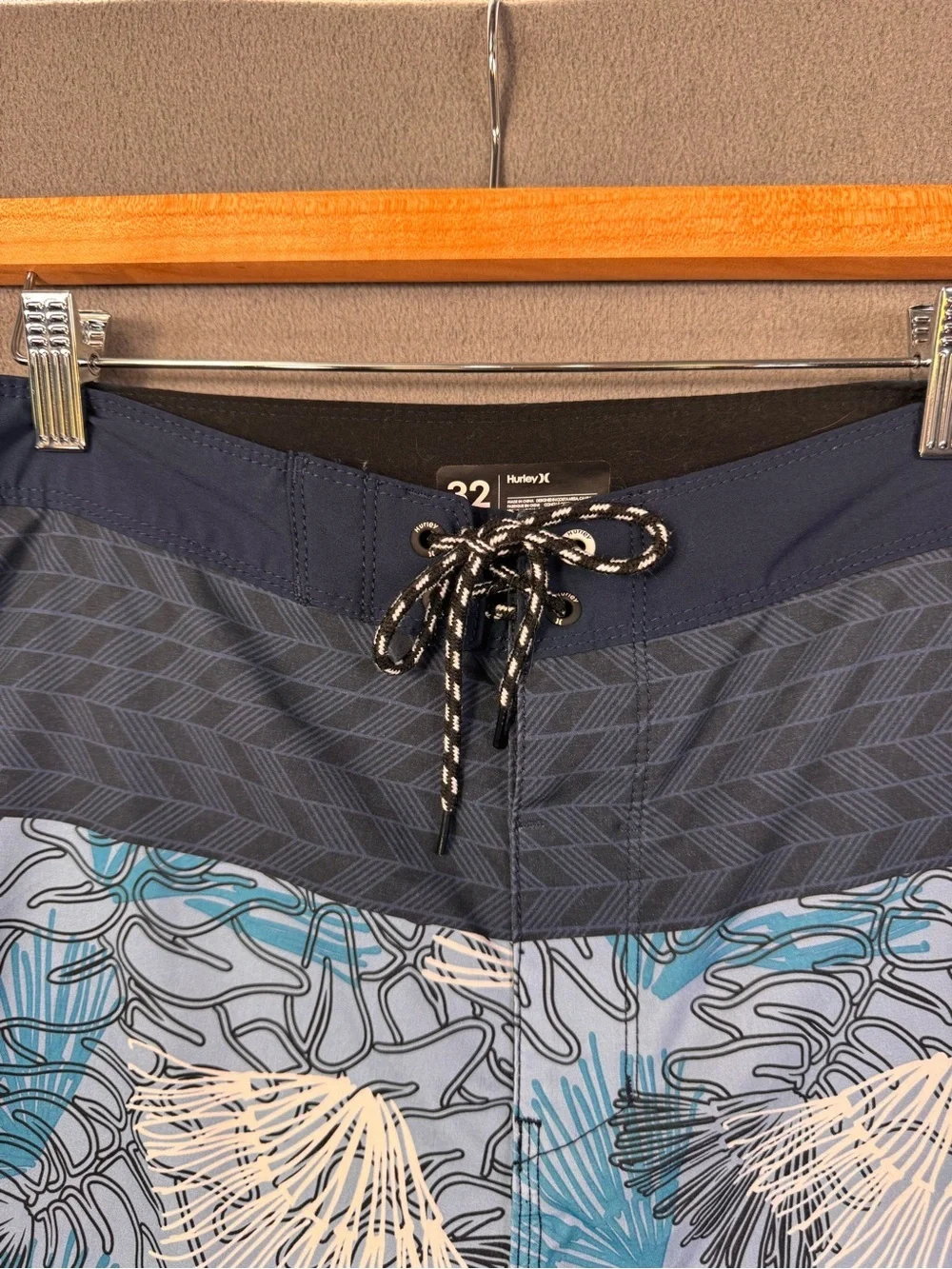 Hurley Hawaii Aloha Sig Zane Design Swim Board Trunks Blue Island Shorts, 32